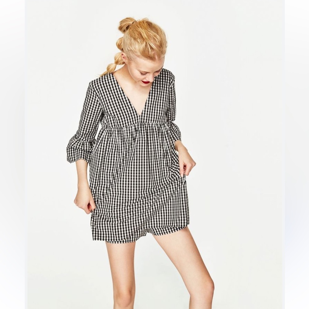 Zara V-Neck Dress size XS‎